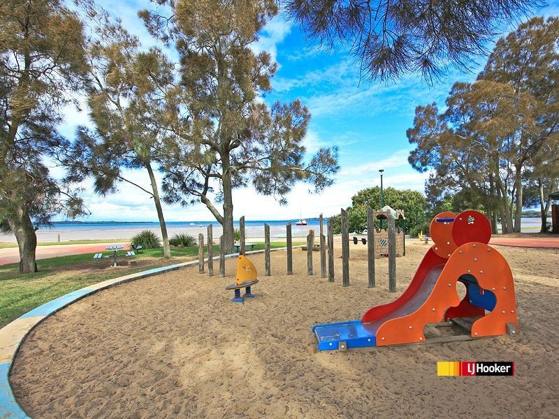 35 Adrian Street, Victoria Point QLD 4165