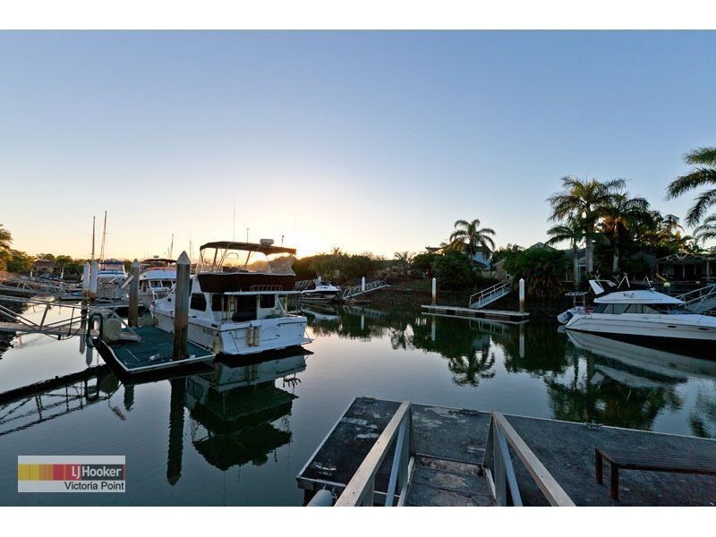 71 Dorsal Drive, Birkdale QLD 4159