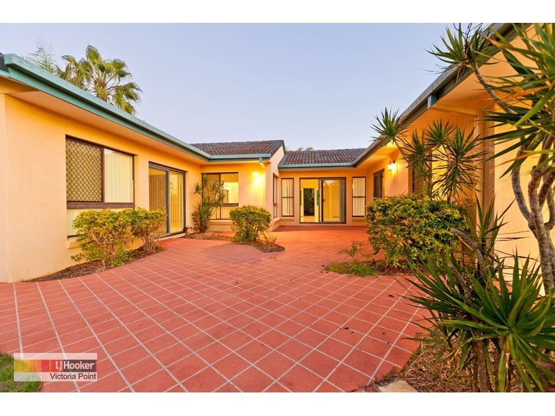 71 Dorsal Drive, Birkdale QLD 4159