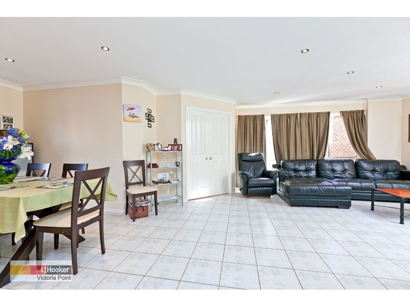 1 Regency Street, Victoria Point QLD 4165