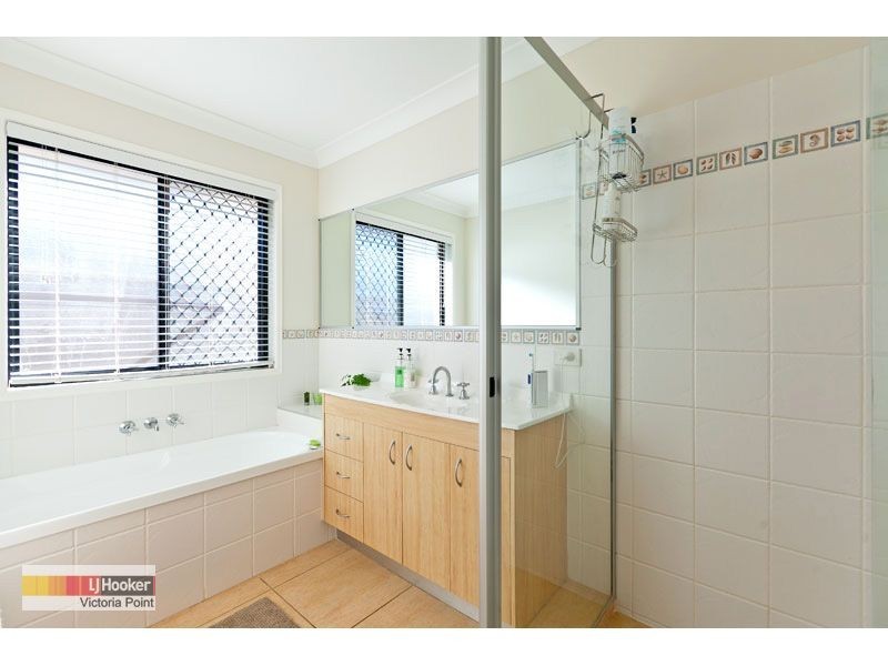 38 Seaholly Crescent, Victoria Point QLD 4165