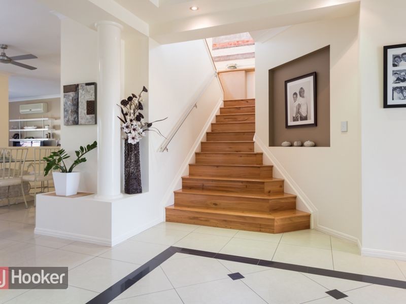 8 Larkspur Street, Redland Bay QLD 4165