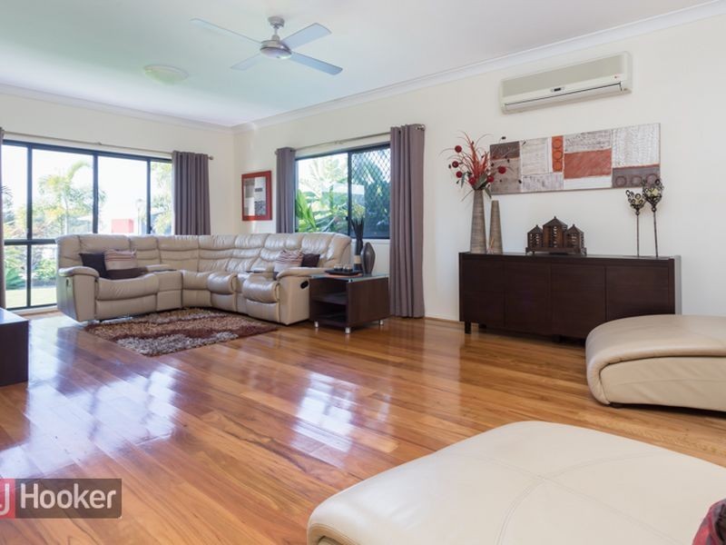 8 Larkspur Street, Redland Bay QLD 4165