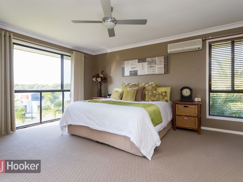 8 Larkspur Street, Redland Bay QLD 4165