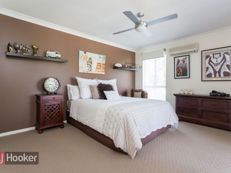 8 Larkspur Street, Redland Bay QLD 4165