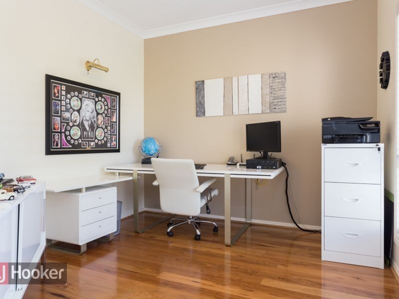 8 Larkspur Street, Redland Bay QLD 4165