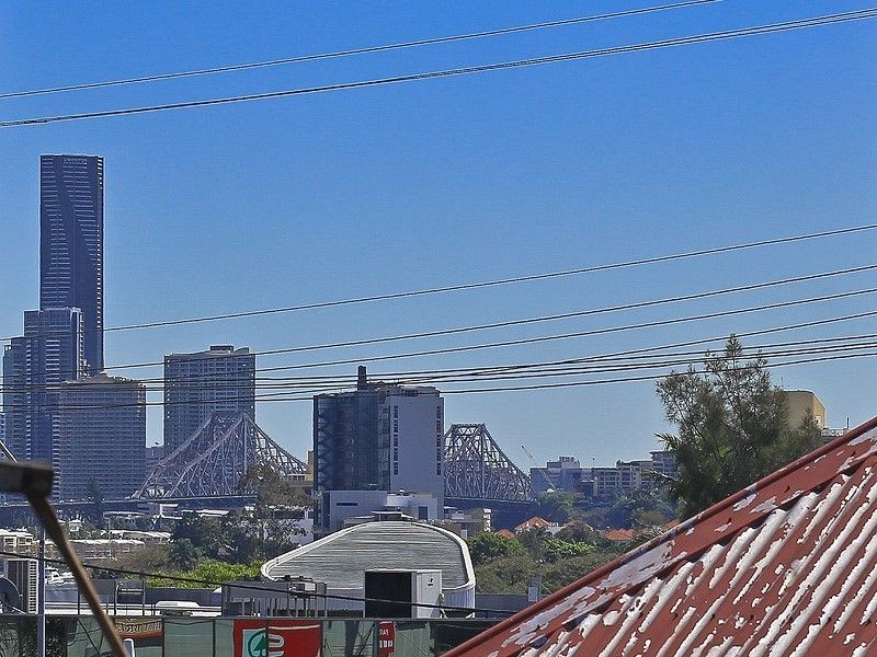 16/3 Heath Street, East Brisbane QLD 4169