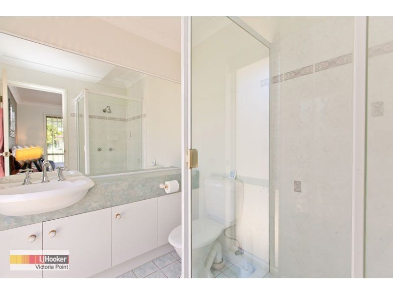 18 Marjorie Buckler Avenue, Redland Bay QLD 4165