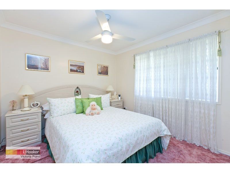 32 Fairway Drive, Redland Bay QLD 4165