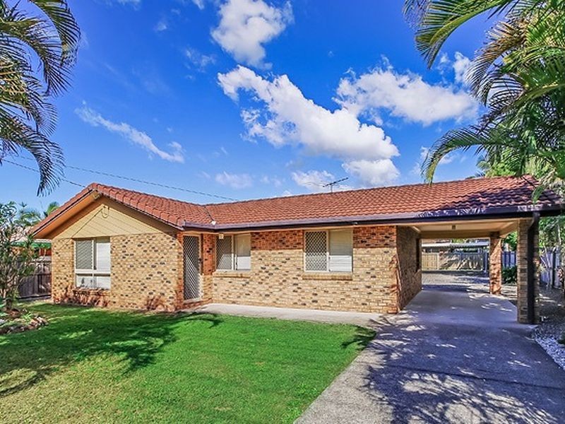 11 Anita Street, Redland Bay QLD 4165