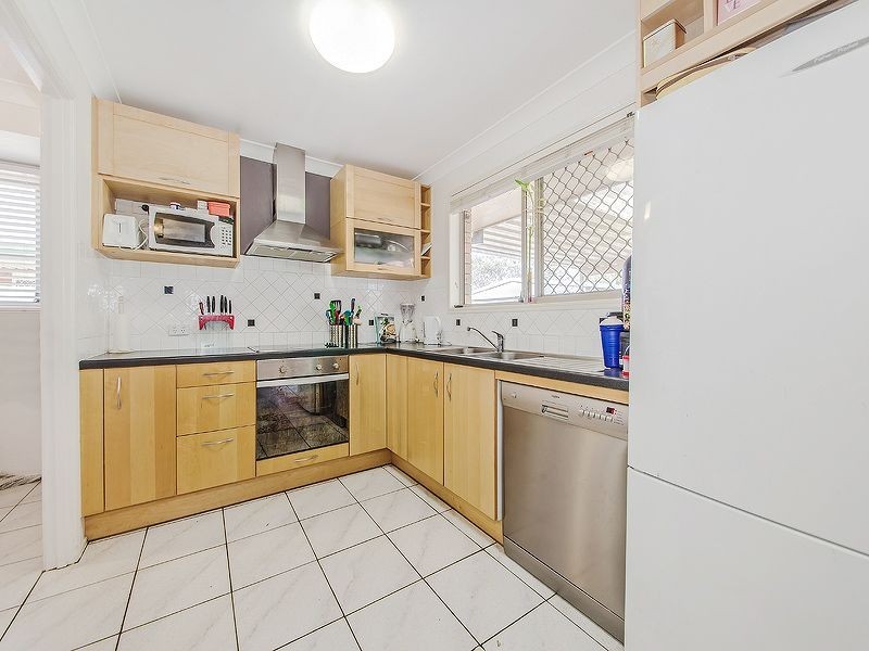 11 Anita Street, Redland Bay QLD 4165