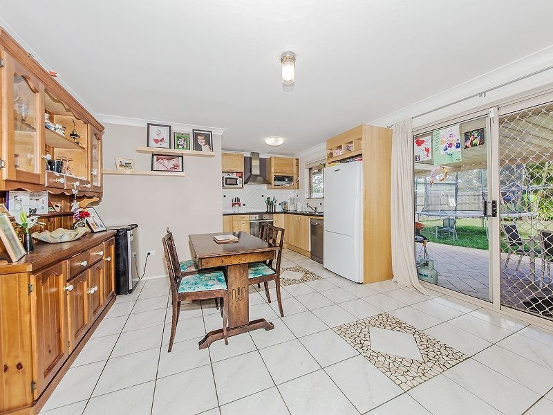 11 Anita Street, Redland Bay QLD 4165