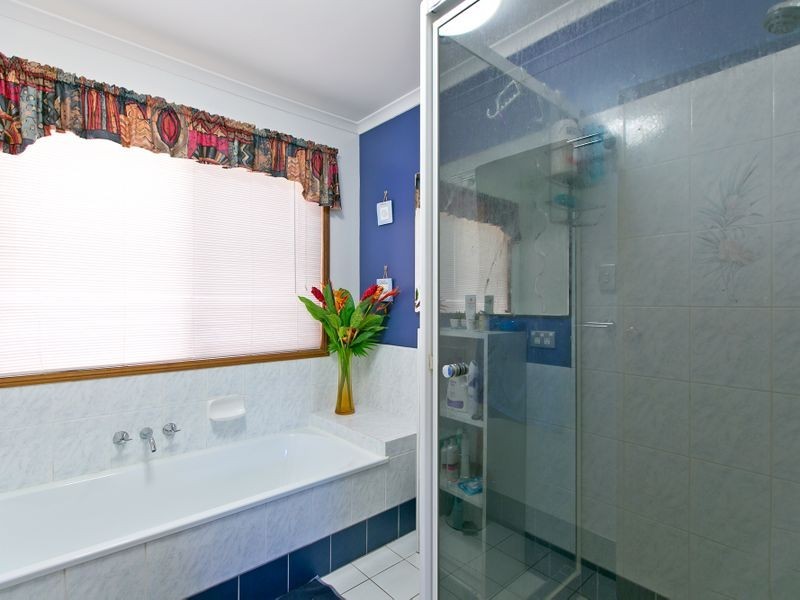 2 Jasmine Court, Victoria Point QLD 4165