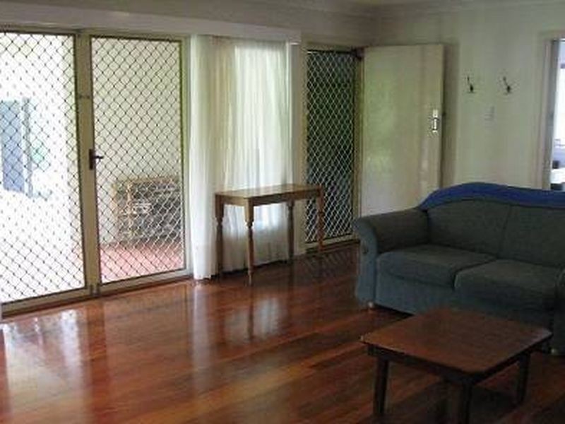 30 Barbara Street, Manly West QLD 4179