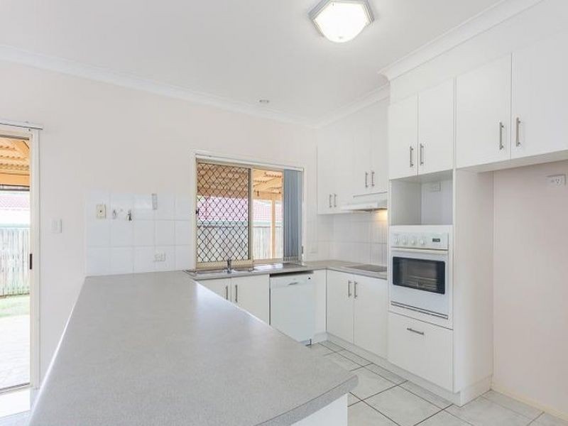 8 Manuela Street, Victoria Point QLD 4165