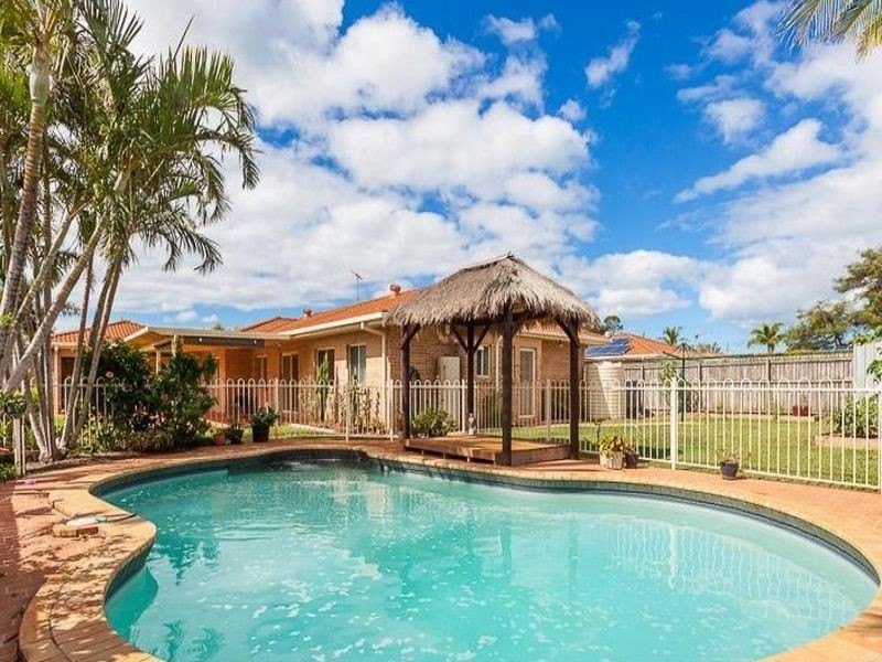 8 Manuela Street, Victoria Point QLD 4165