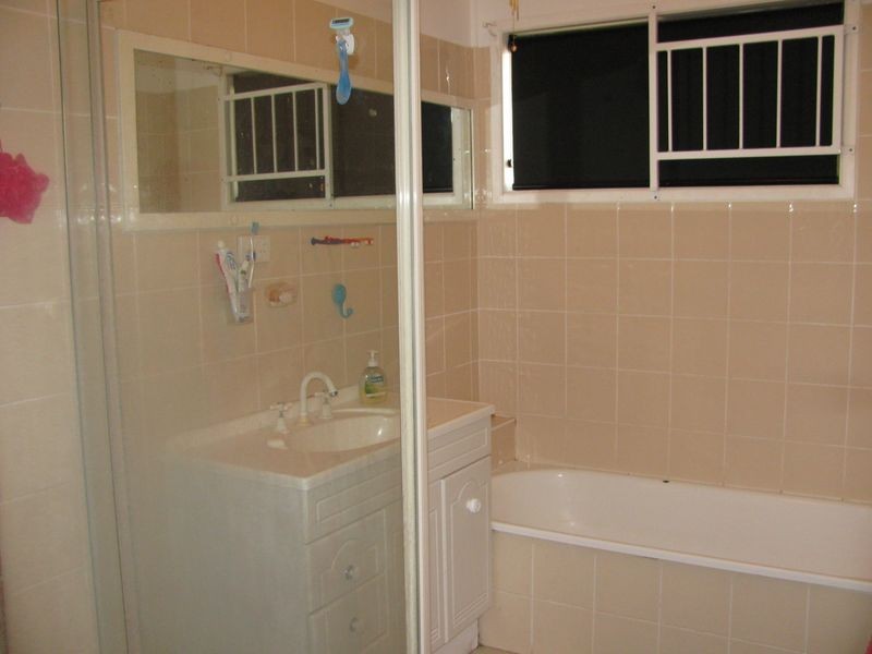 10 Carol Street, Redland Bay QLD 4165
