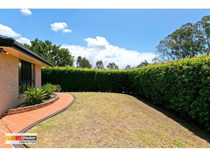 1 Roger Court, Redland Bay QLD 4165