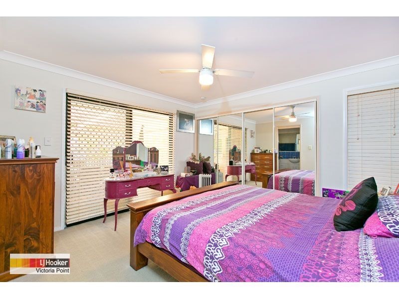 1 Roger Court, Redland Bay QLD 4165