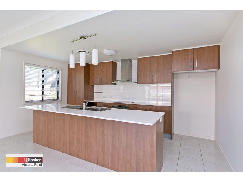 18 Valencia Springs Drive, Redland Bay QLD 4165
