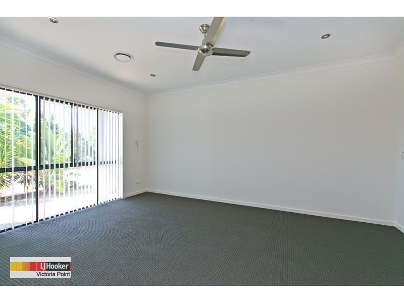 18 Valencia Springs Drive, Redland Bay QLD 4165