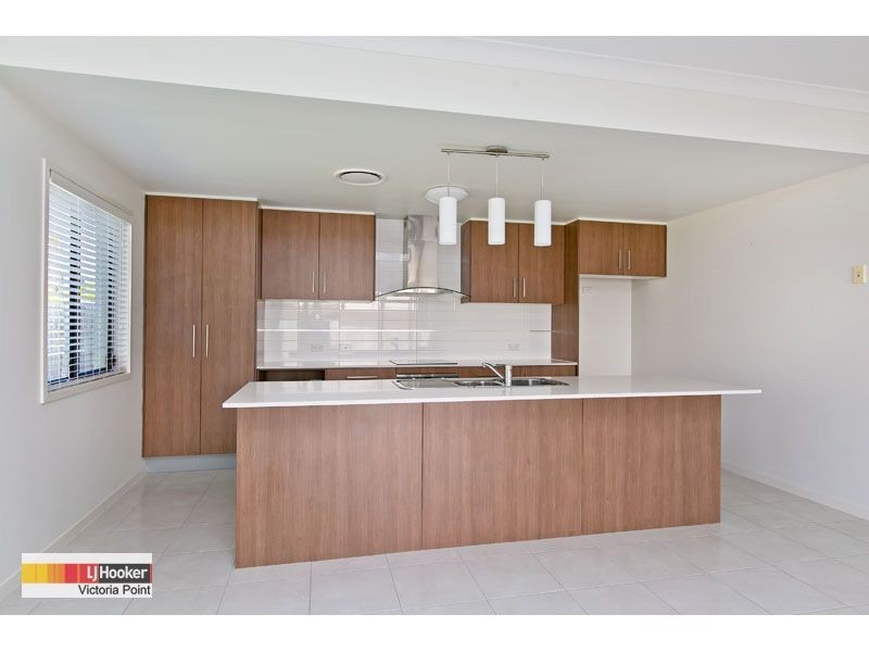 18 Valencia Springs Drive, Redland Bay QLD 4165