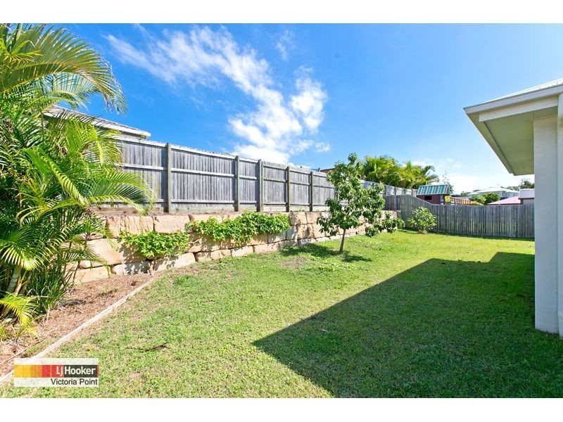 18 Valencia Springs Drive, Redland Bay QLD 4165