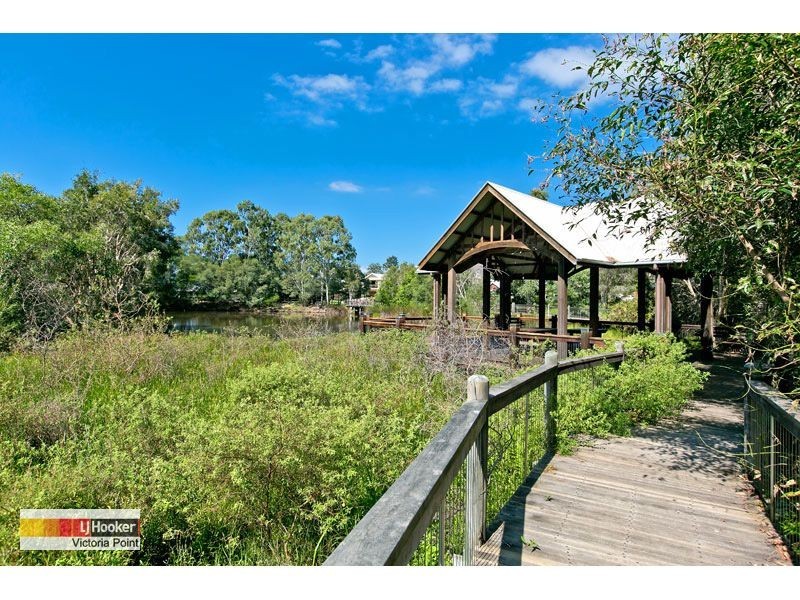 18 Valencia Springs Drive, Redland Bay QLD 4165