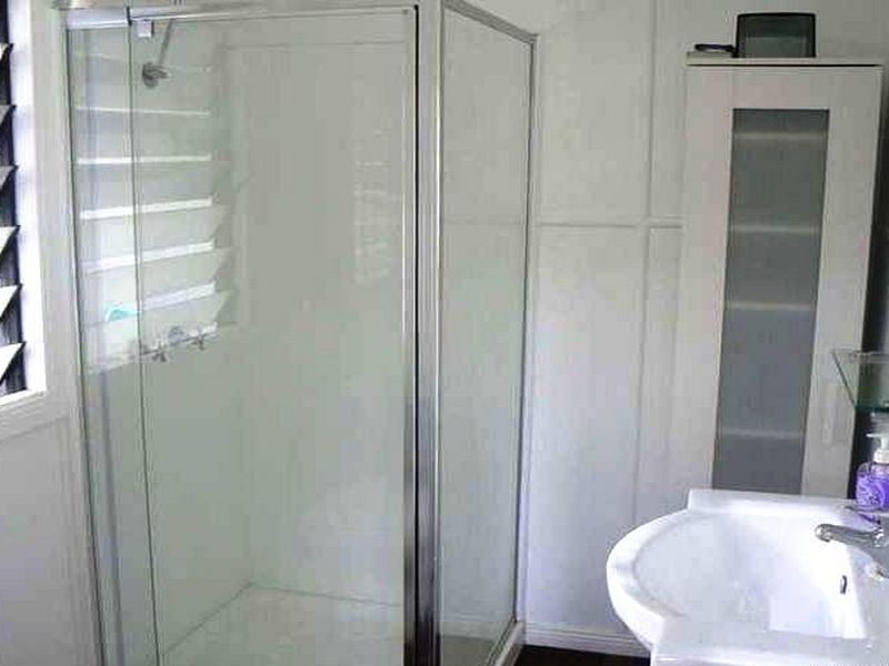 2 Barron Street, Victoria Point QLD 4165