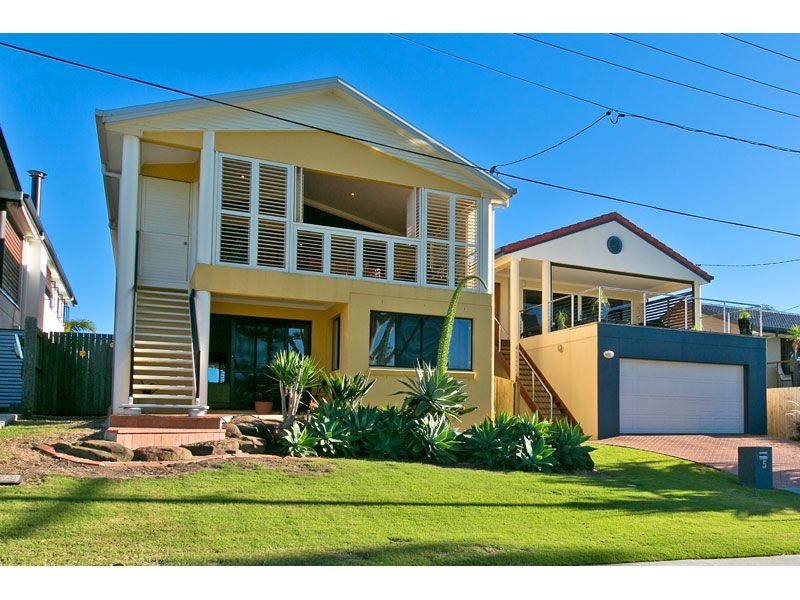 33 Rusbrook Street, Redland Bay QLD 4165
