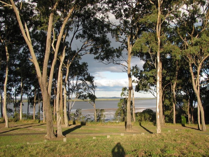 26 Sandy Cove Place, Redland Bay QLD 4165