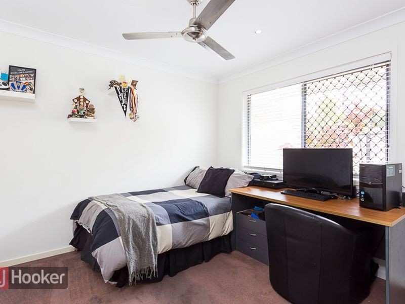 6 Emperor Drive, Redland Bay QLD 4165