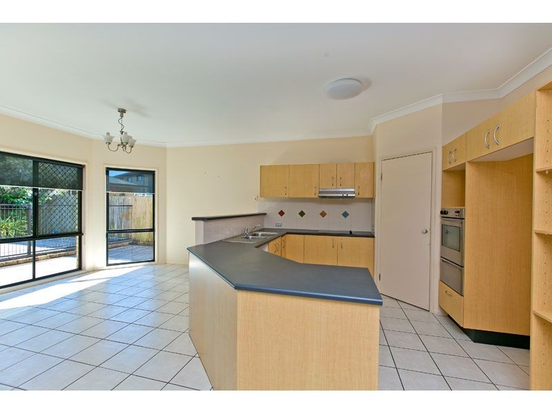 8 Saltwater Place, Redland Bay QLD 4165