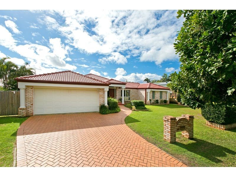 31 The Boulevard, Redland Bay QLD 4165