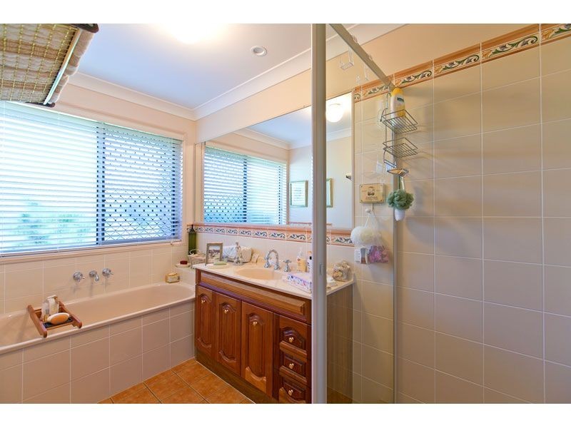 34 Lakefield Drive, Victoria Point QLD 4165