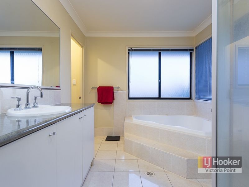 5 White Fig Place, Thornlands QLD 4164