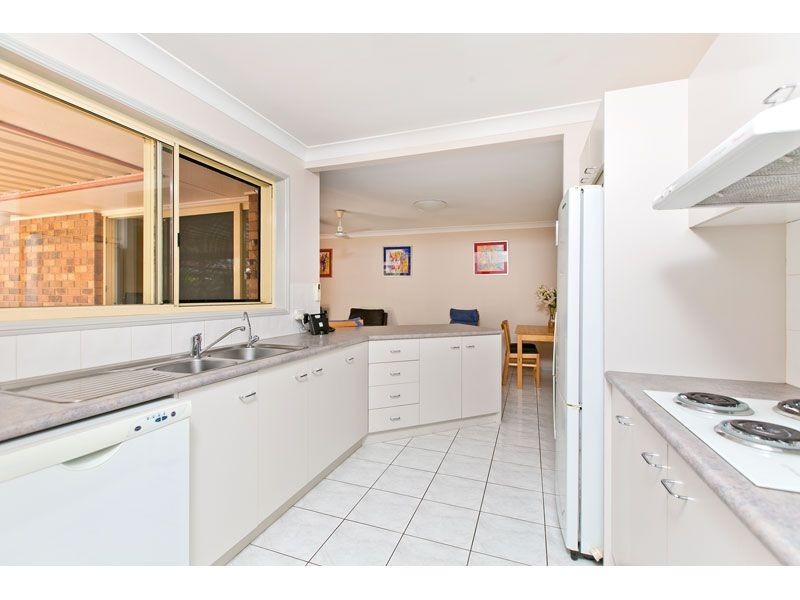 10 Minetta Street, Victoria Point QLD 4165