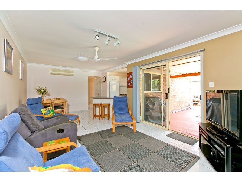 10 Minetta Street, Victoria Point QLD 4165