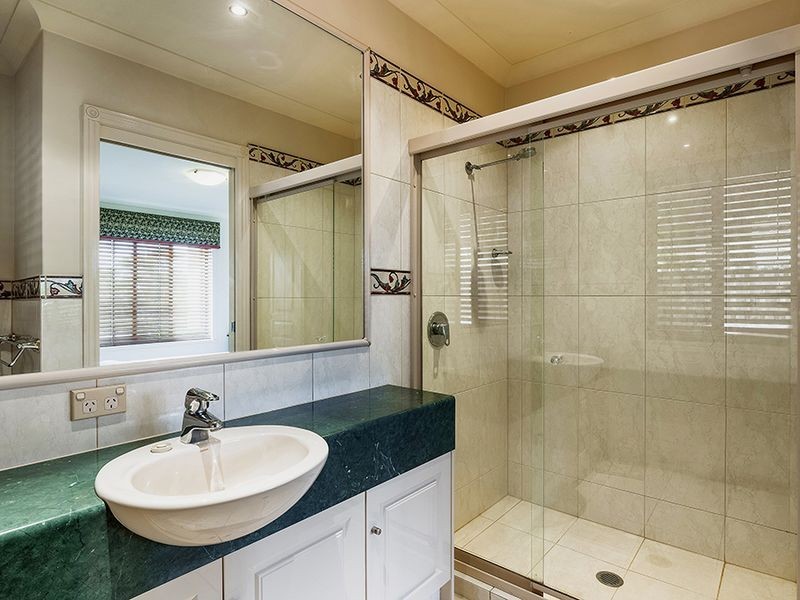 11 White Fig Place, Thornlands QLD 4164