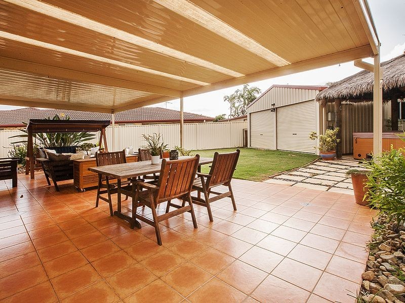 6 Vicki Place, Victoria Point QLD 4165