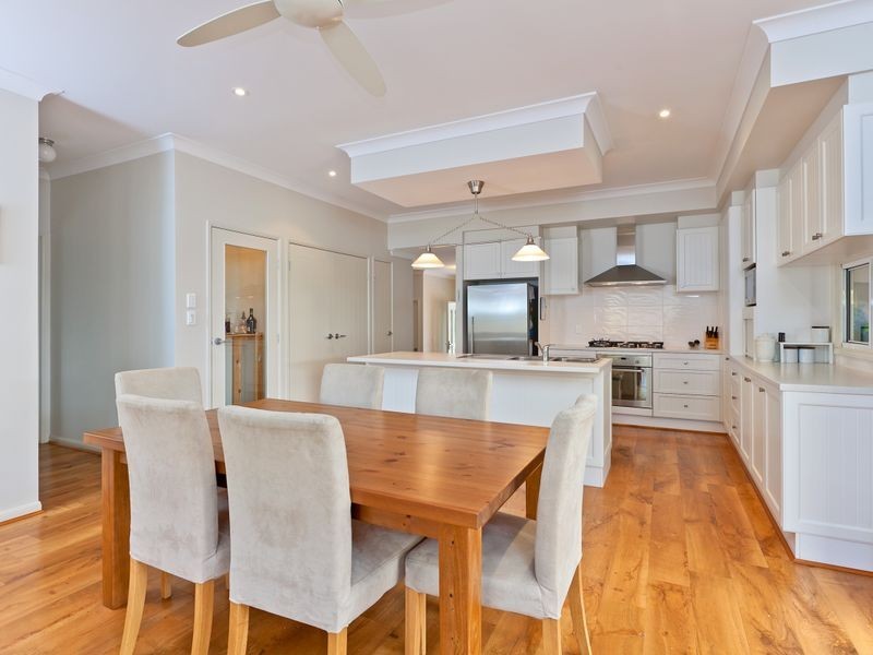 100 Settlers Cct, Mount Cotton QLD 4165