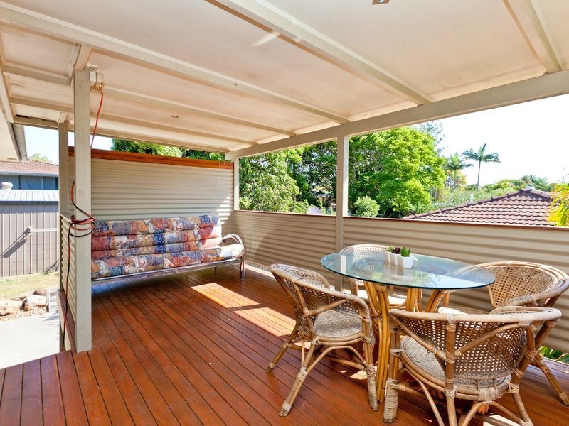 13 Chestnut Crescent, Victoria Point QLD 4165