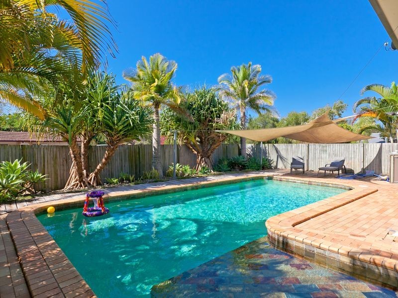 13 Chestnut Crescent, Victoria Point QLD 4165