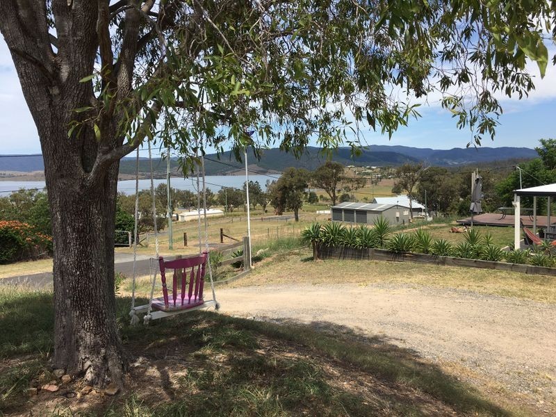 11 Aliza Place, Somerset Dam QLD 4312