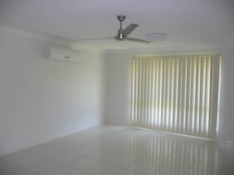 16 Settlers Rise, Kilcoy QLD 4515