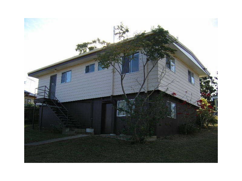 3 Stewart Street, Kilcoy QLD 4515