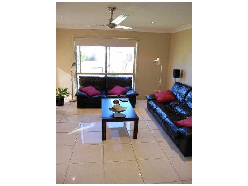 2 Miriam Drive, Kilcoy QLD 4515