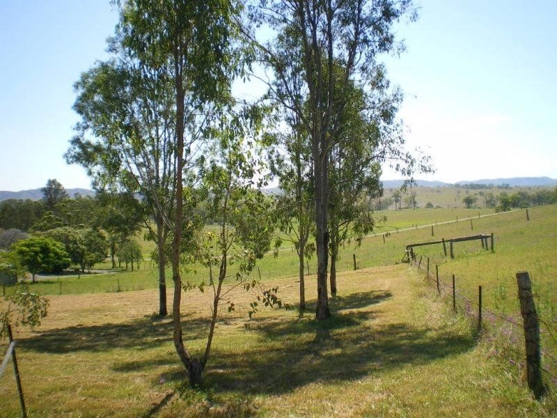 87 Kennedy Street, Kilcoy QLD 4515