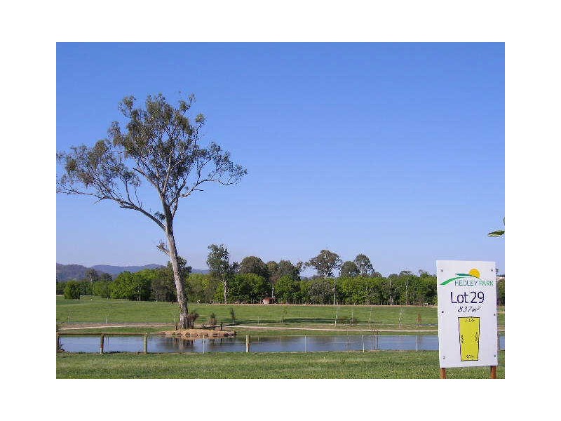 35 Hedley Drive, Kilcoy QLD 4515