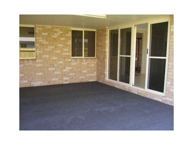 37 Hedley Drive, Kilcoy QLD 4515